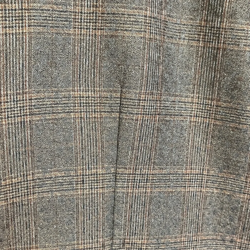 Geoffrey Lewis Ltd beautiful suit